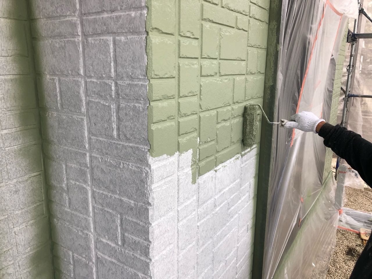 【外壁塗装1】中塗り