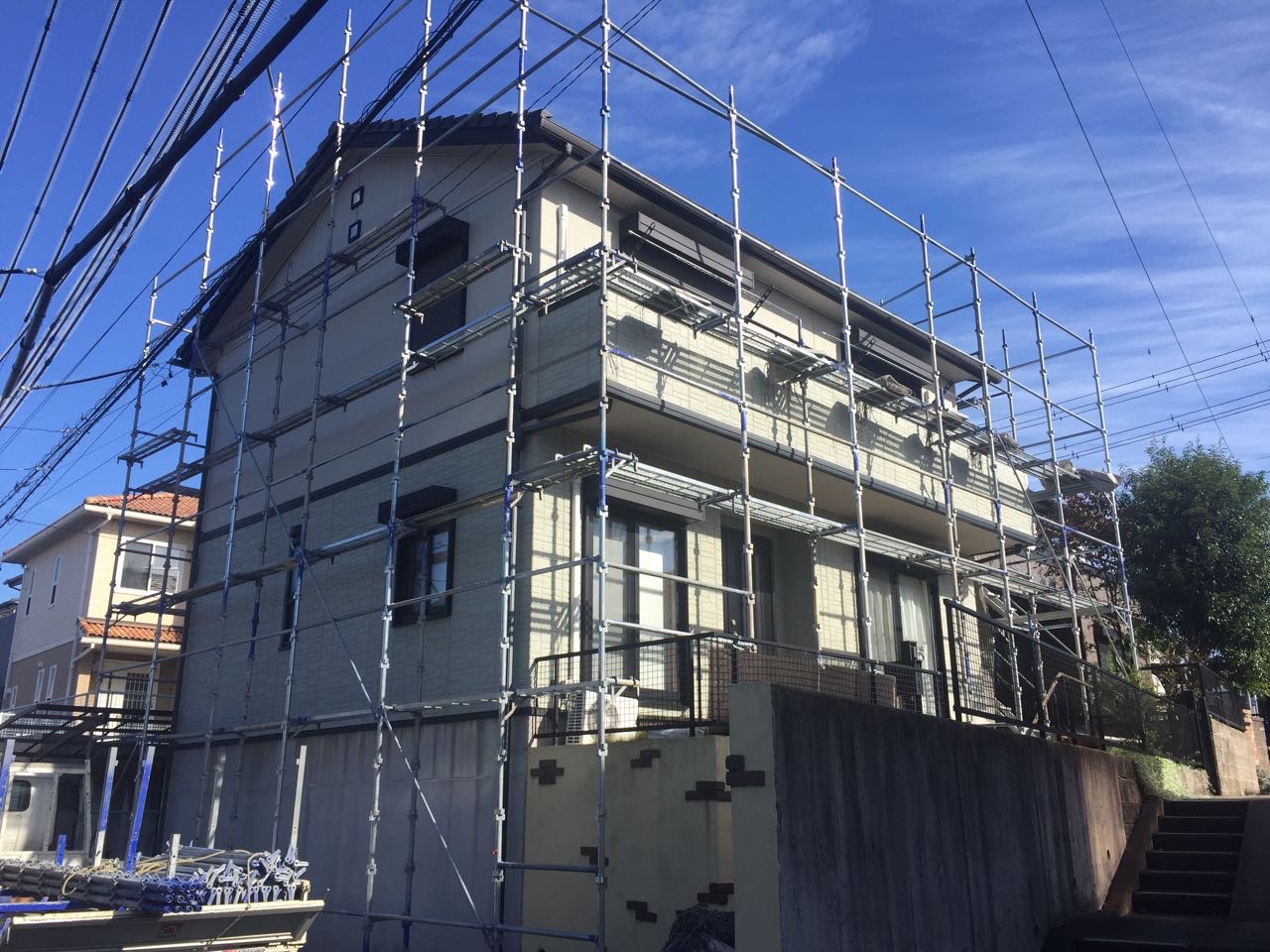 【足場設置工事】設置中