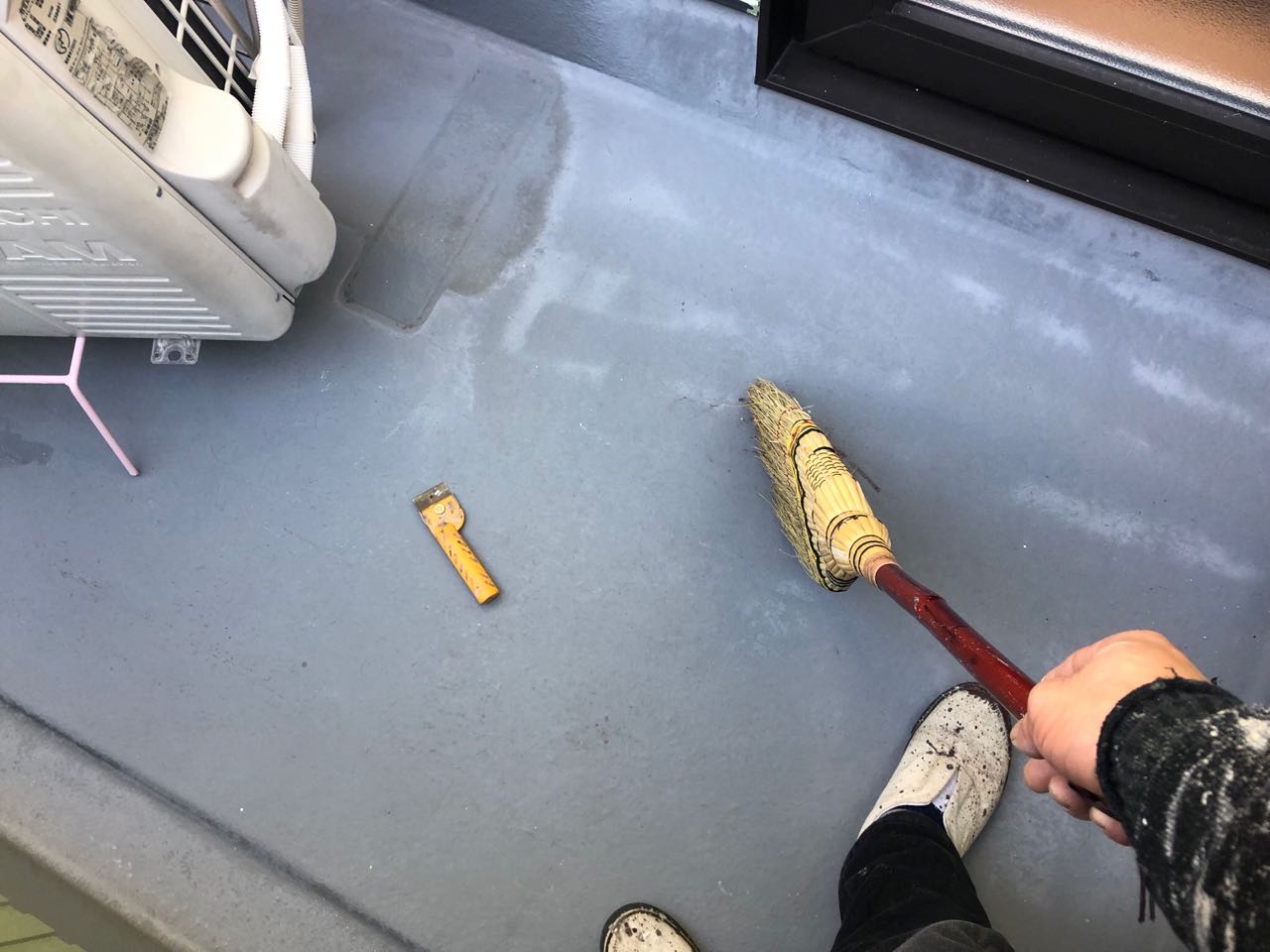 【防水工事】清掃・ケレン作業