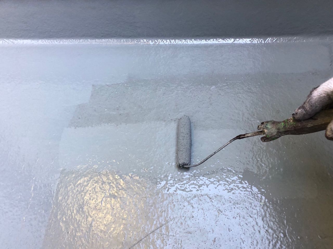 【防水工事】ウレタン防水塗布1回目