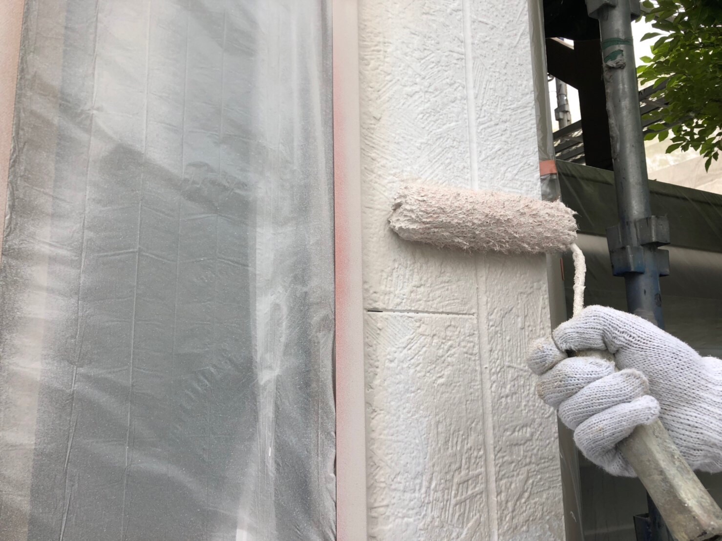 【外壁塗装1】中塗り