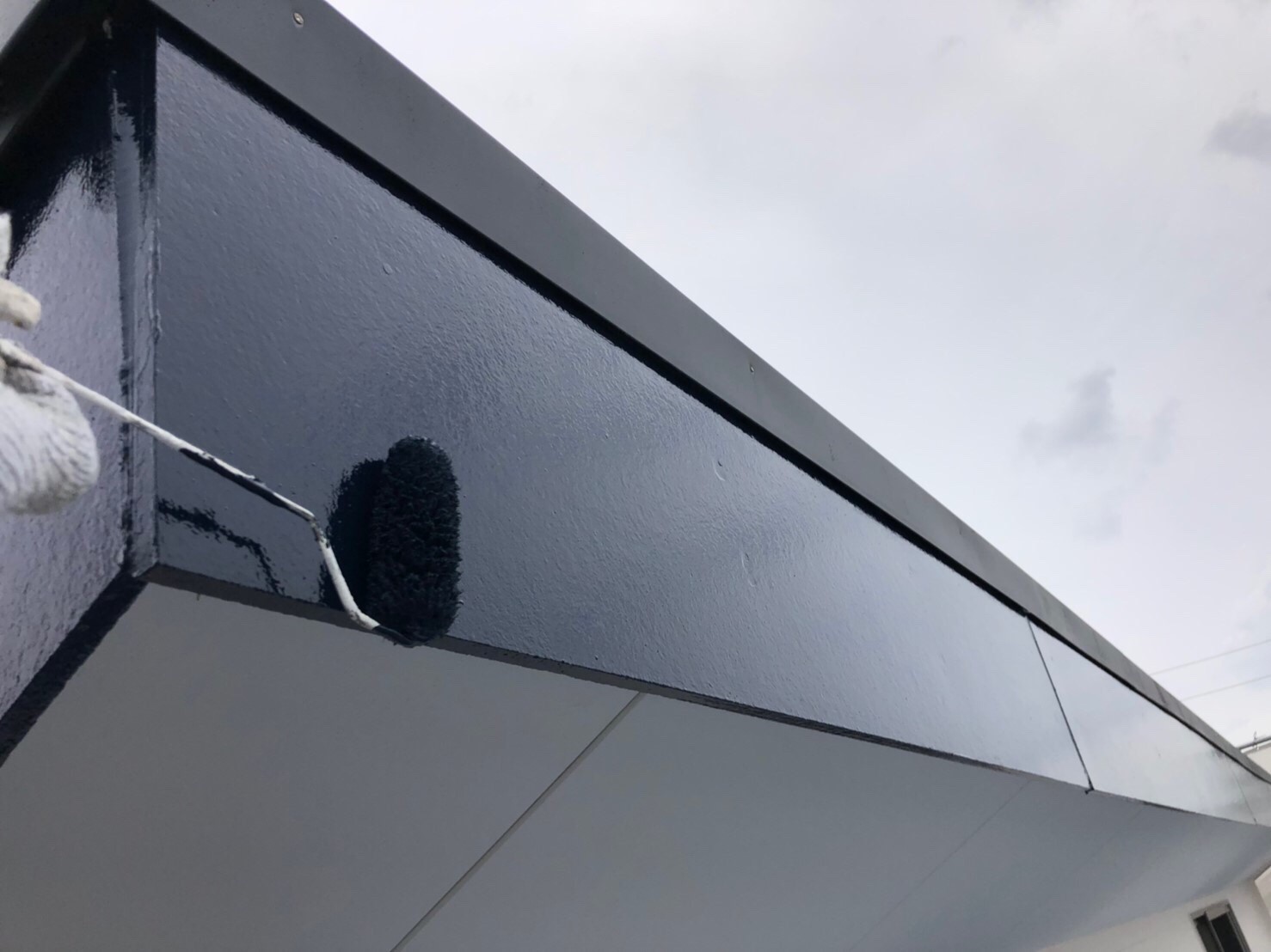 【破風・鼻隠し塗装】上塗り