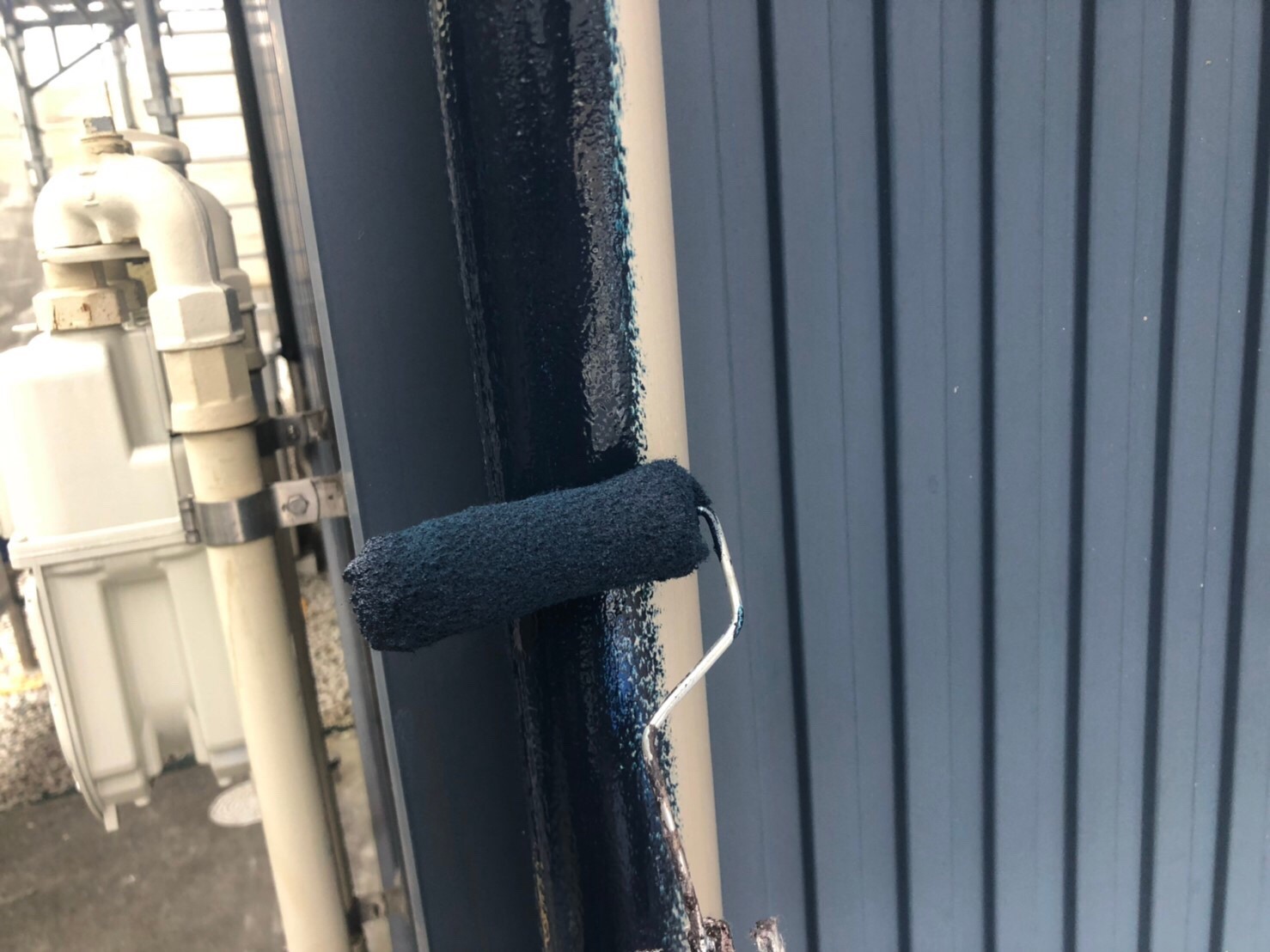 【雨樋塗装】下塗り