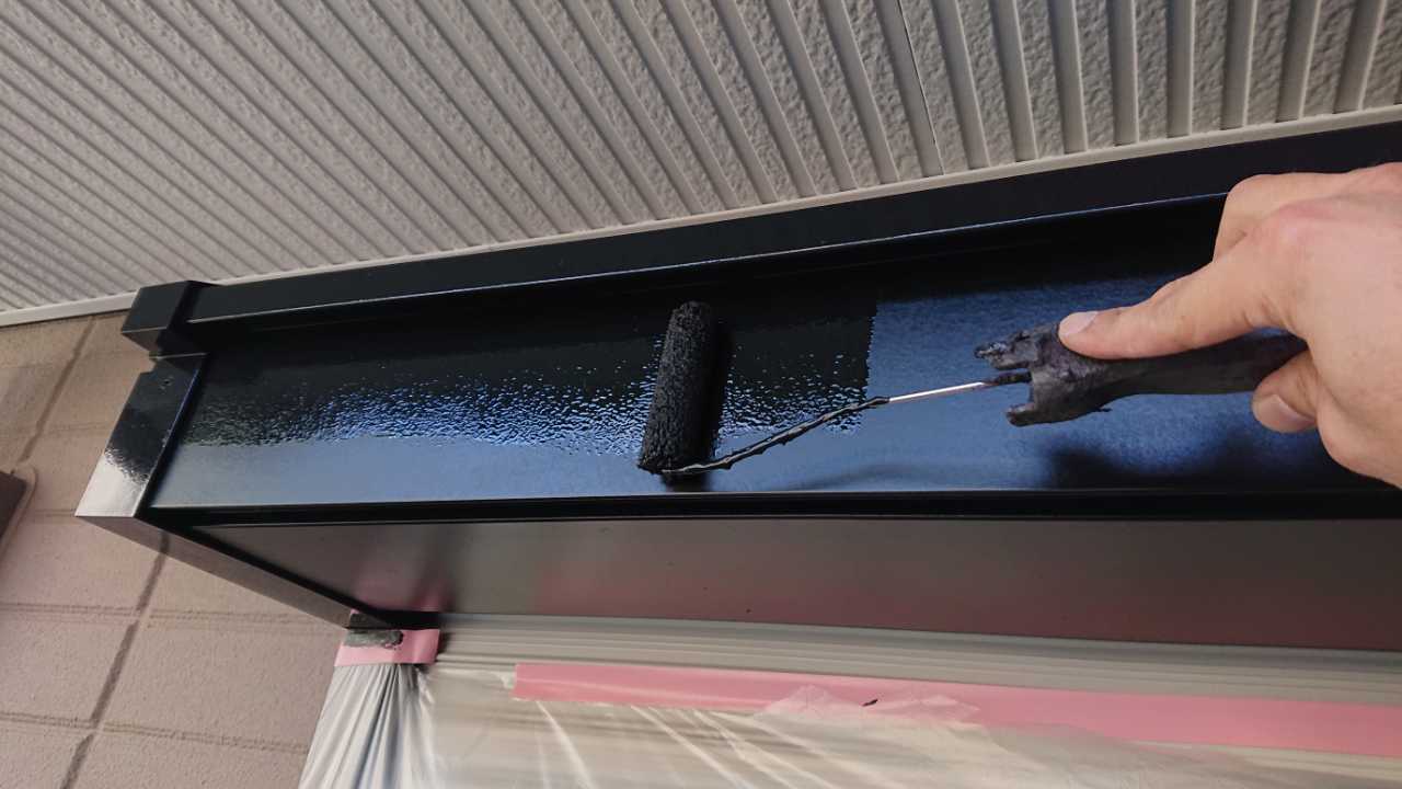 【シャッターボックス塗装】上塗り