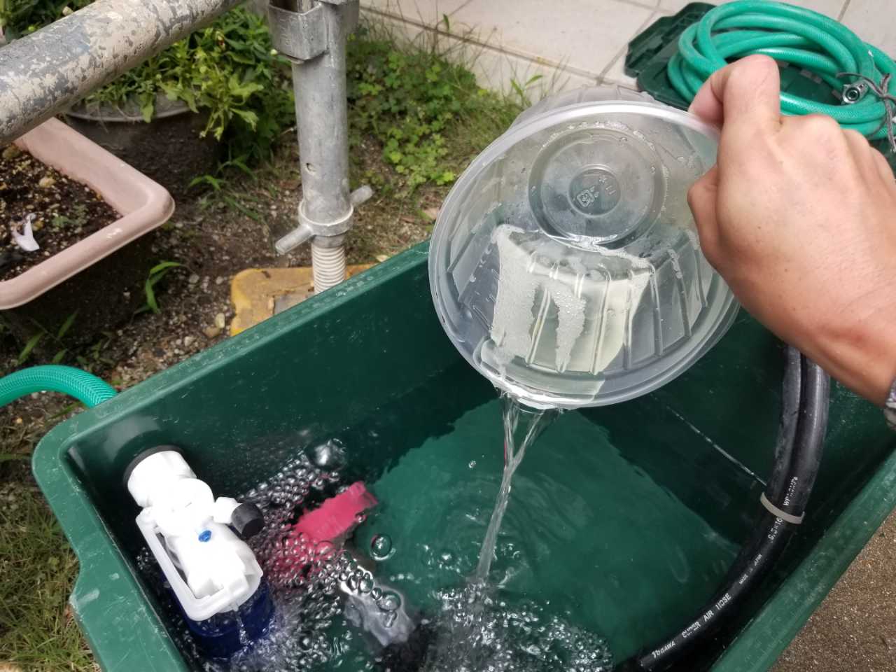 【バイオ洗剤準備】原液混入