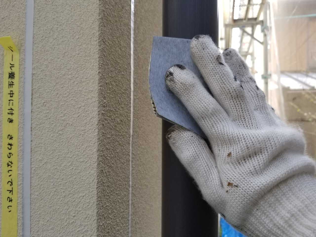 【雨樋塗装】ケレン作業