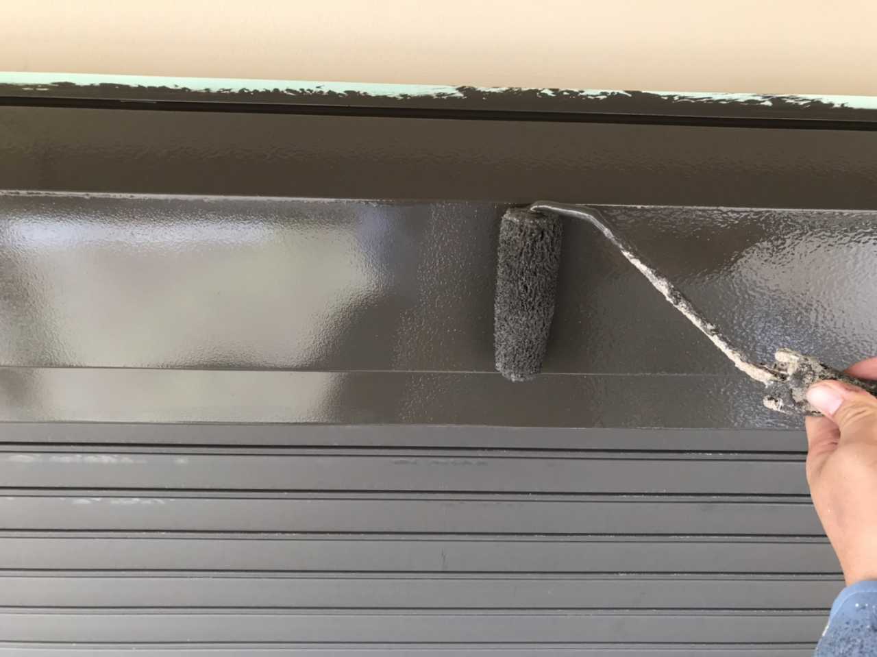 【シャッターボックス塗装】上塗り