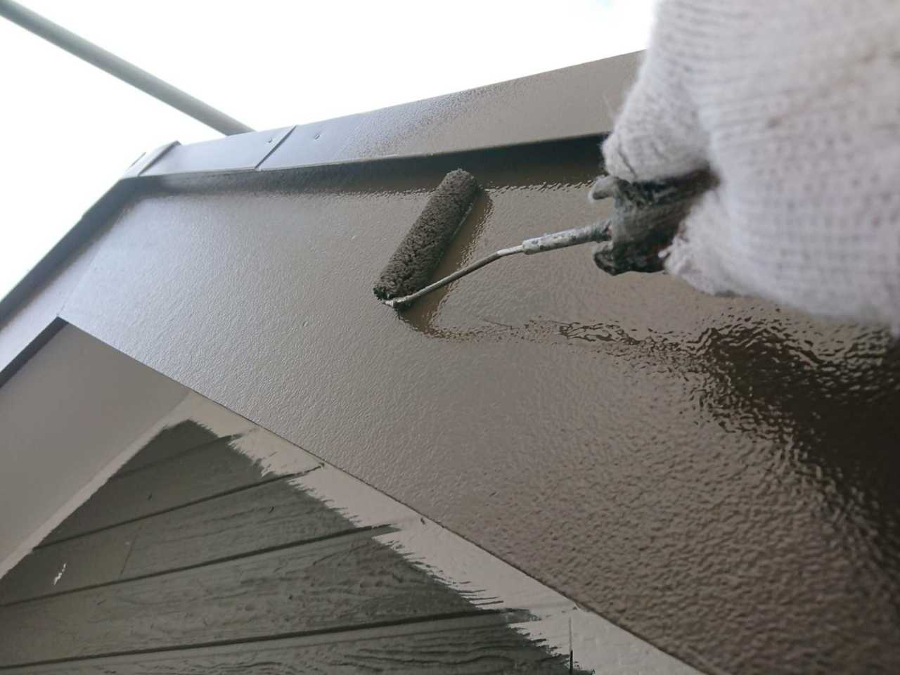 【破風・鼻隠し塗装】上塗り