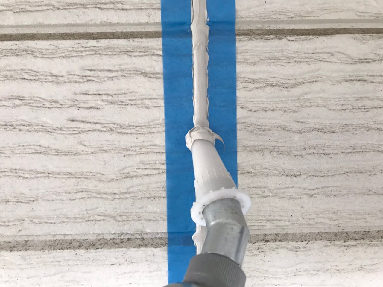 【シーリング工事】コーキング充填