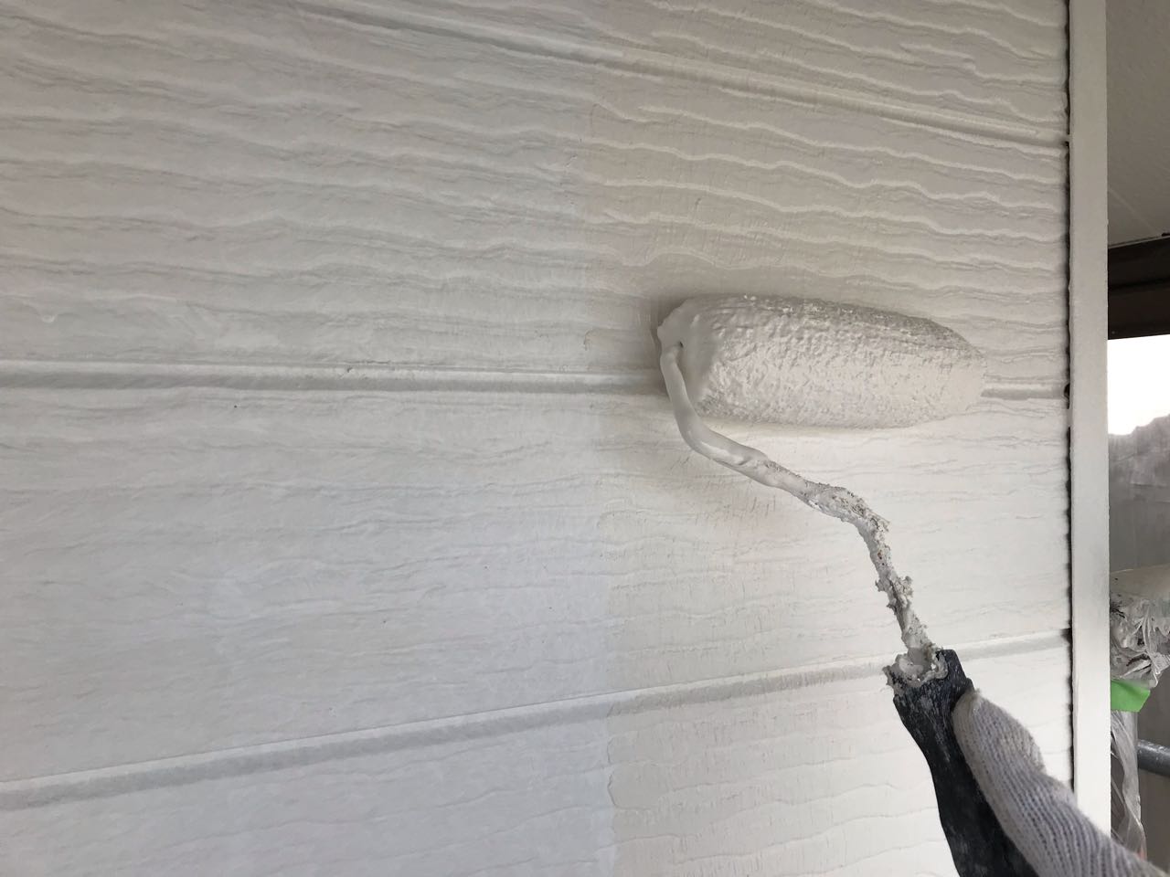 【外壁塗装1】中塗り