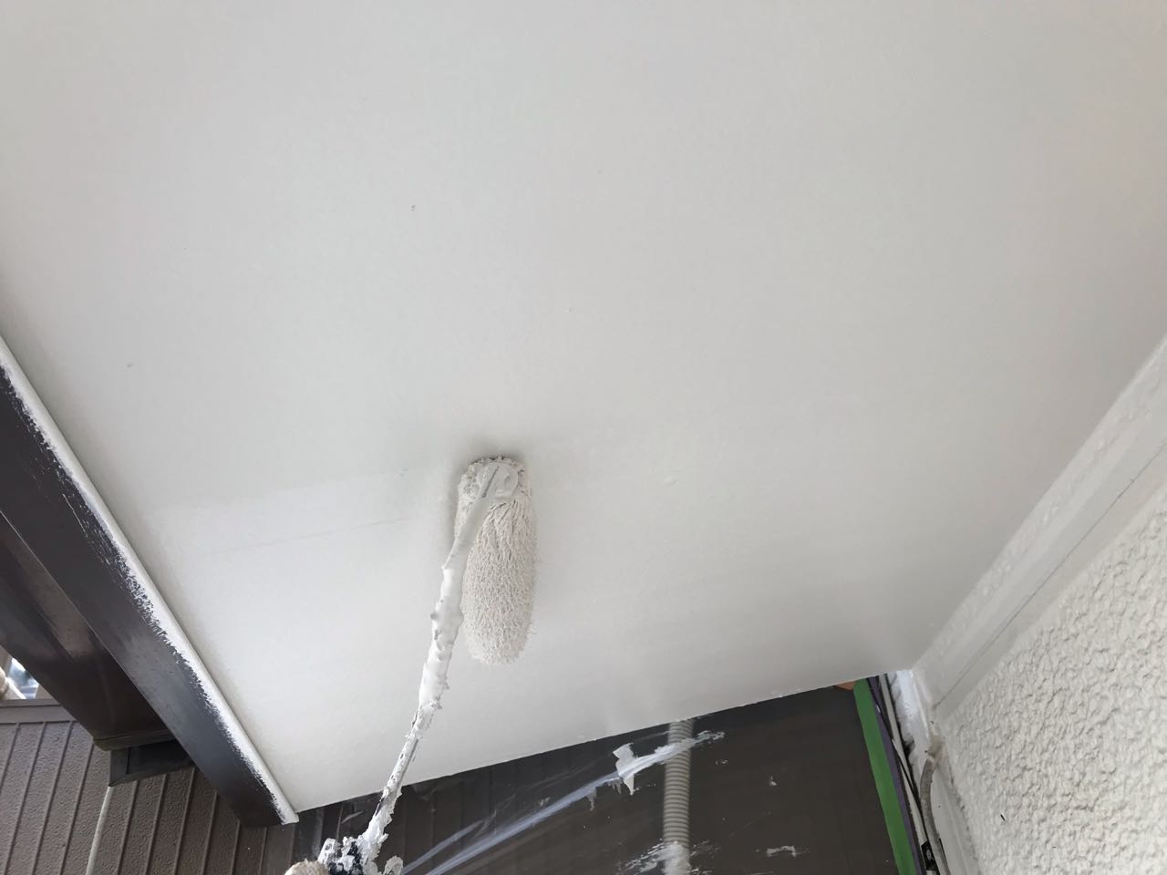 【軒天塗装】上塗り