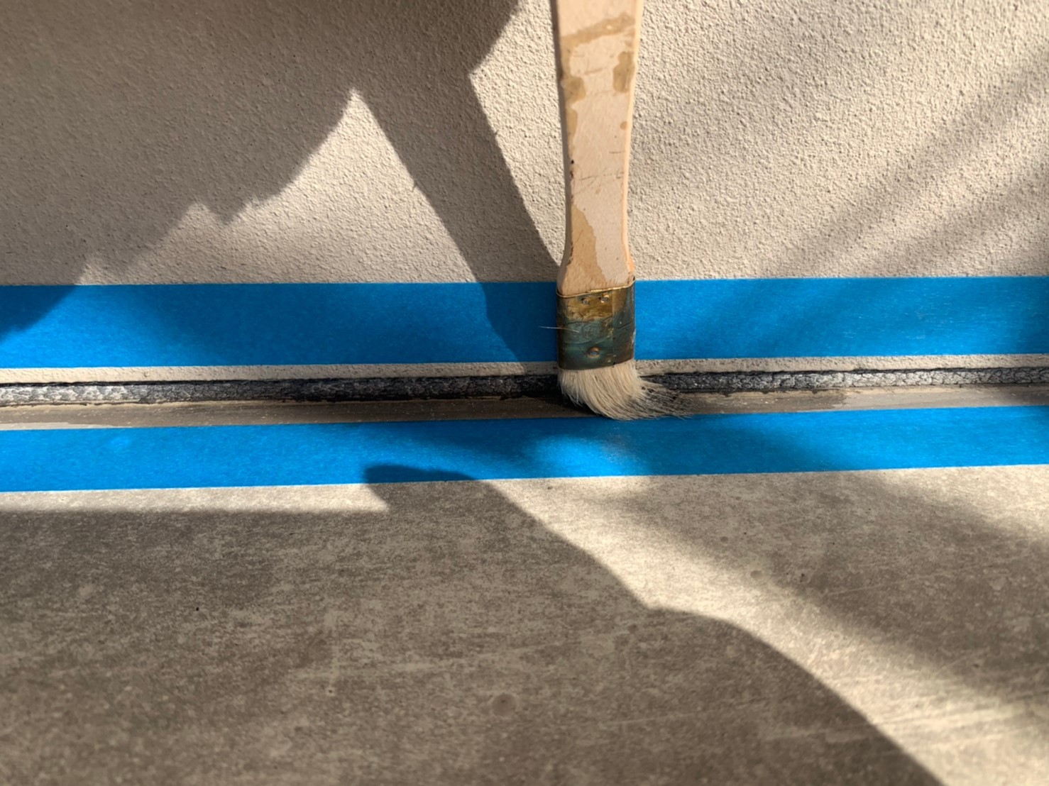 【シーリング工事】プライマー処理