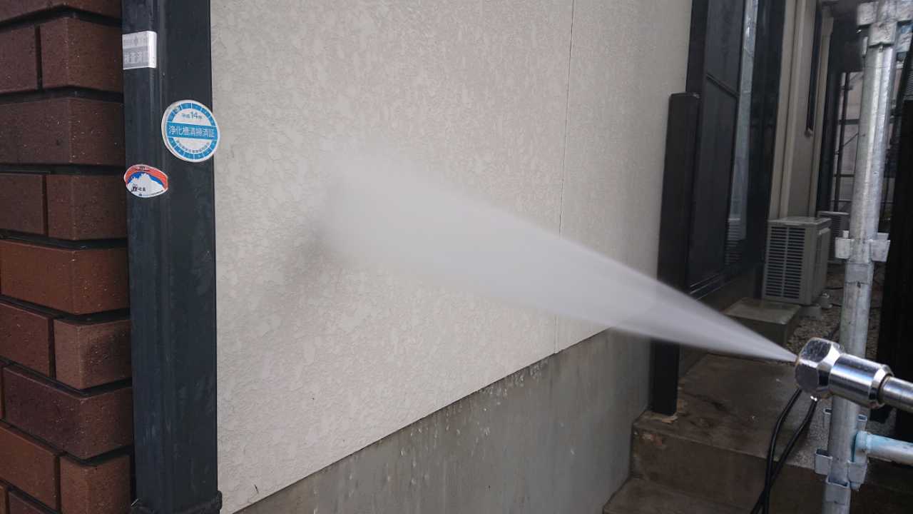 【外壁洗浄】バイオ洗剤塗布