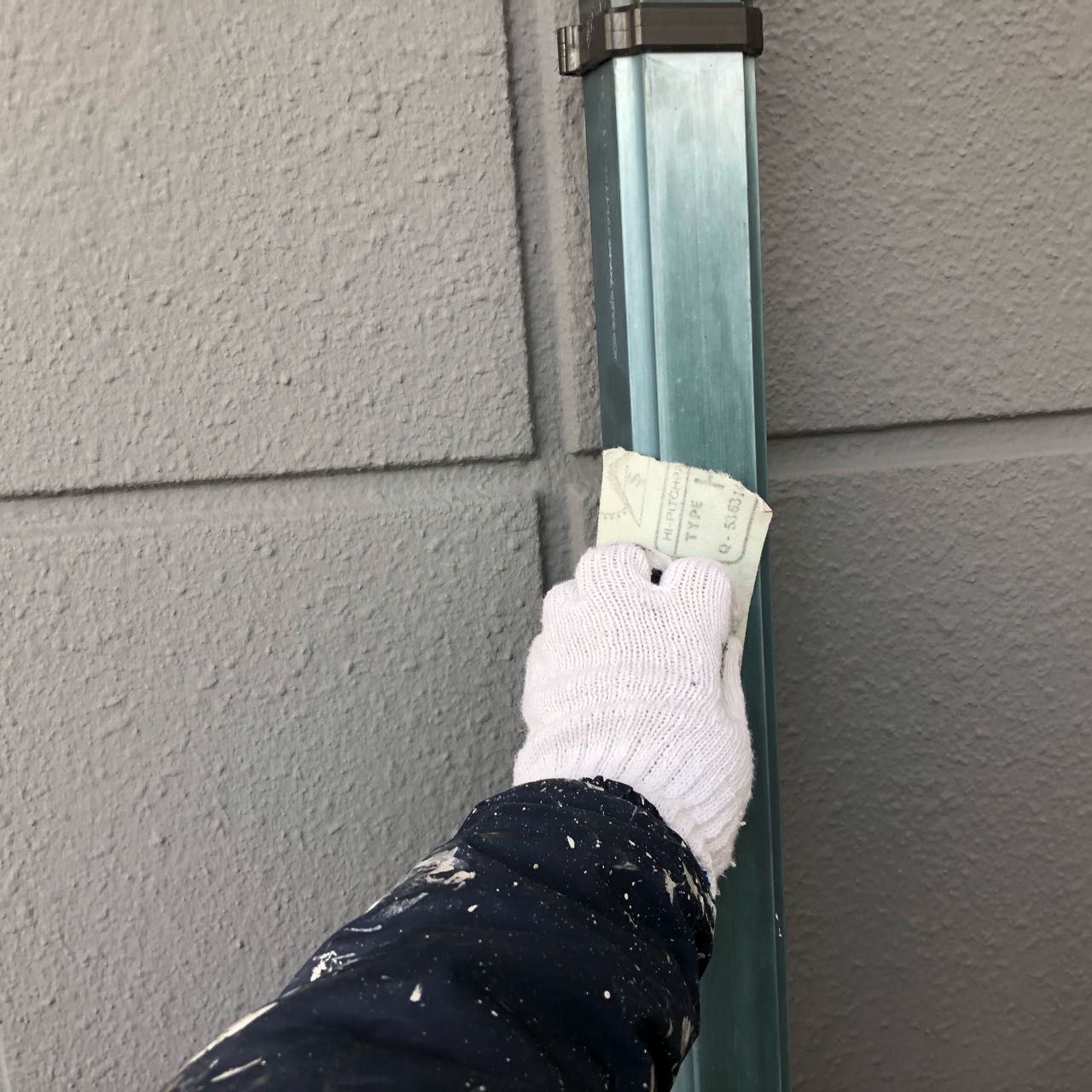 【雨樋塗装】ケレン作業