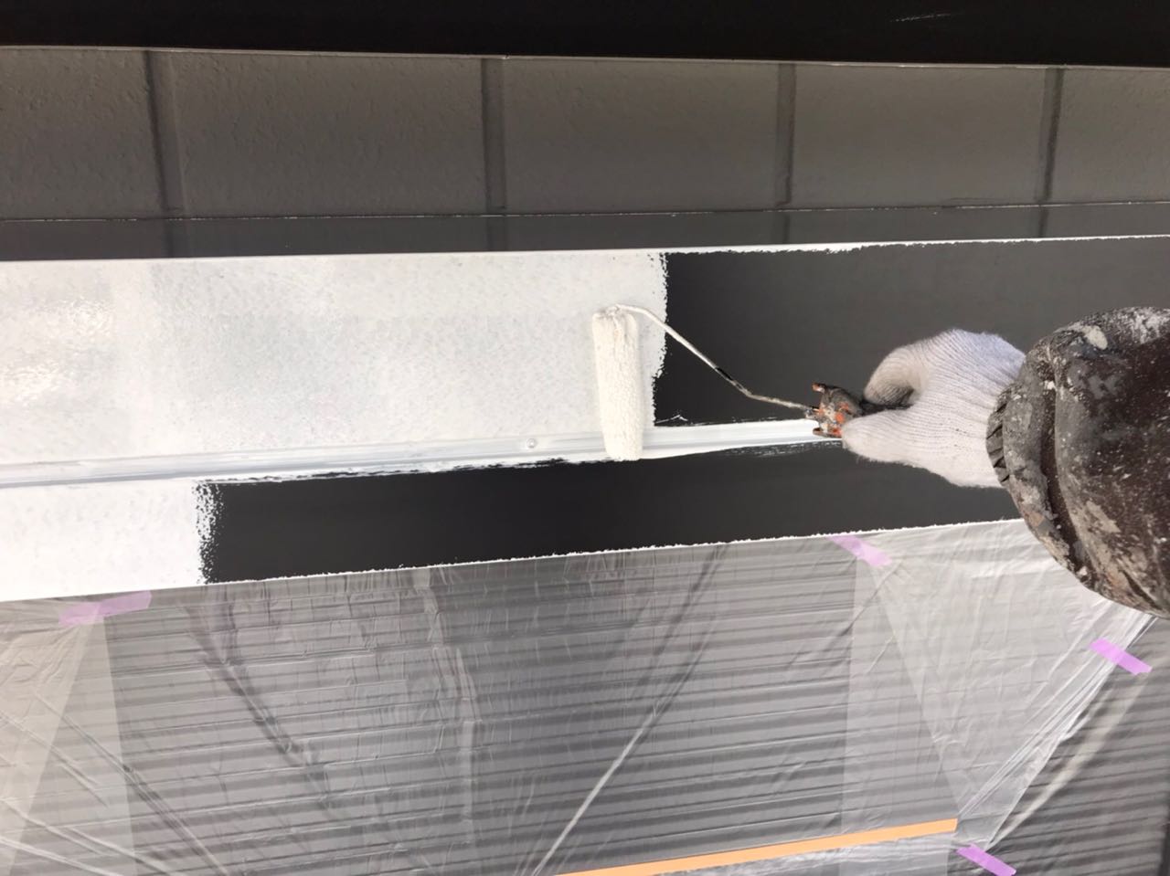 【シャッターボックス塗装】下塗り