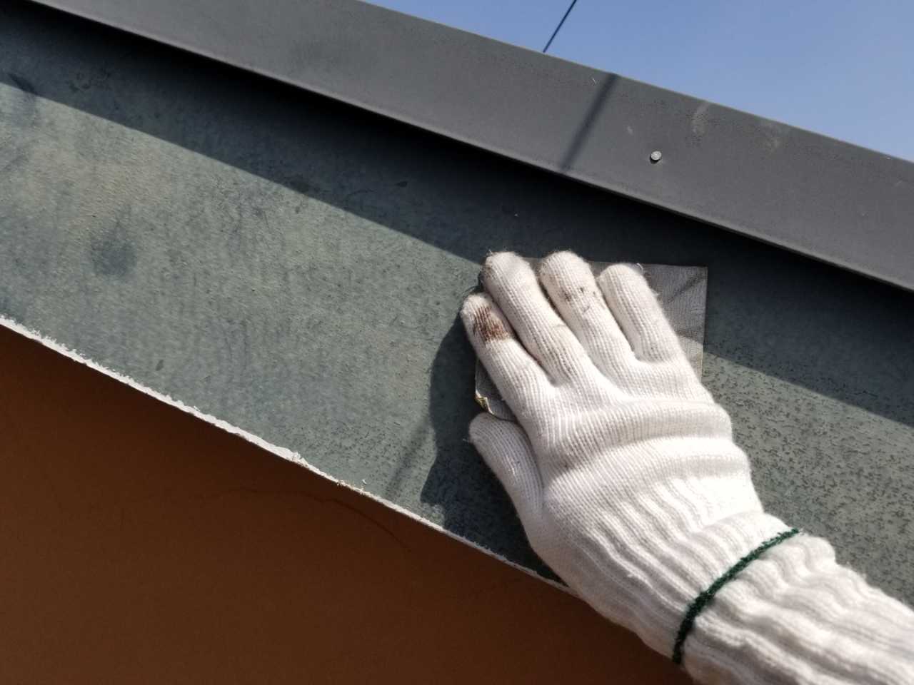 【破風・鼻隠し塗装】ケレン作業