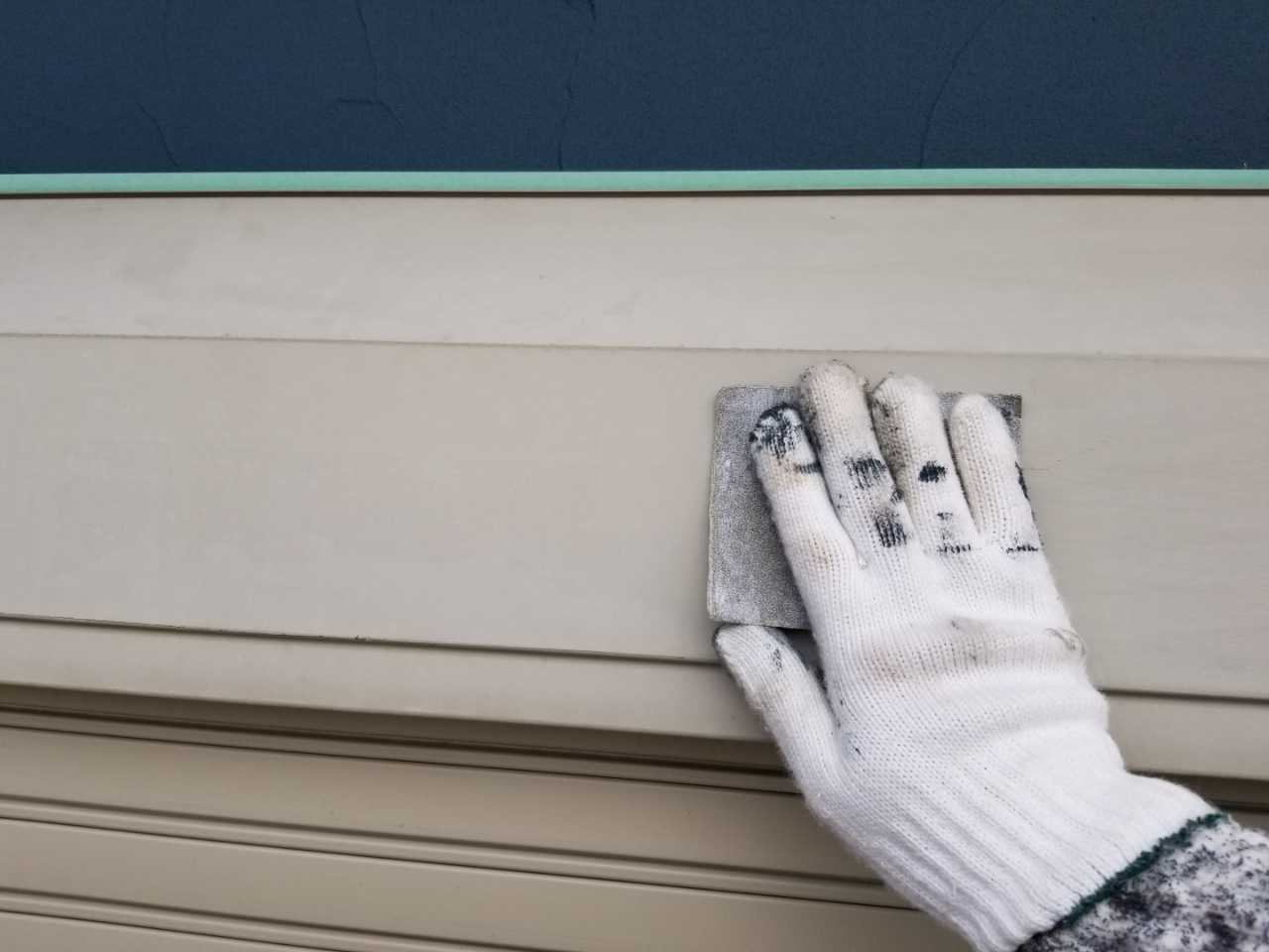 【シャッターボックス塗装】ケレン作業