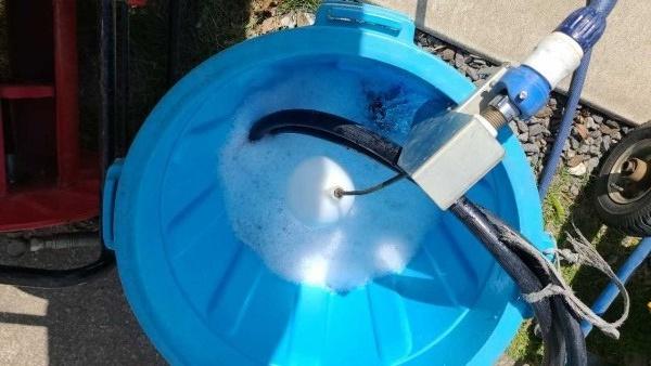 【バイオ洗剤準備】洗浄液攪拌