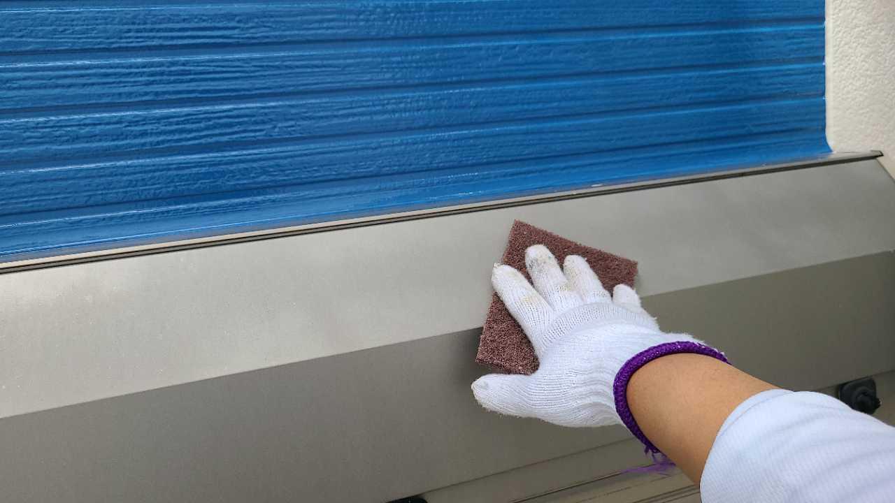 【シャッターボックス塗装】ケレン作業