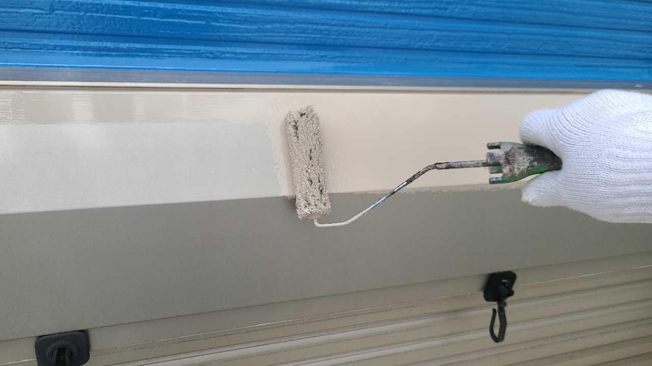 【シャッターボックス塗装】下塗り