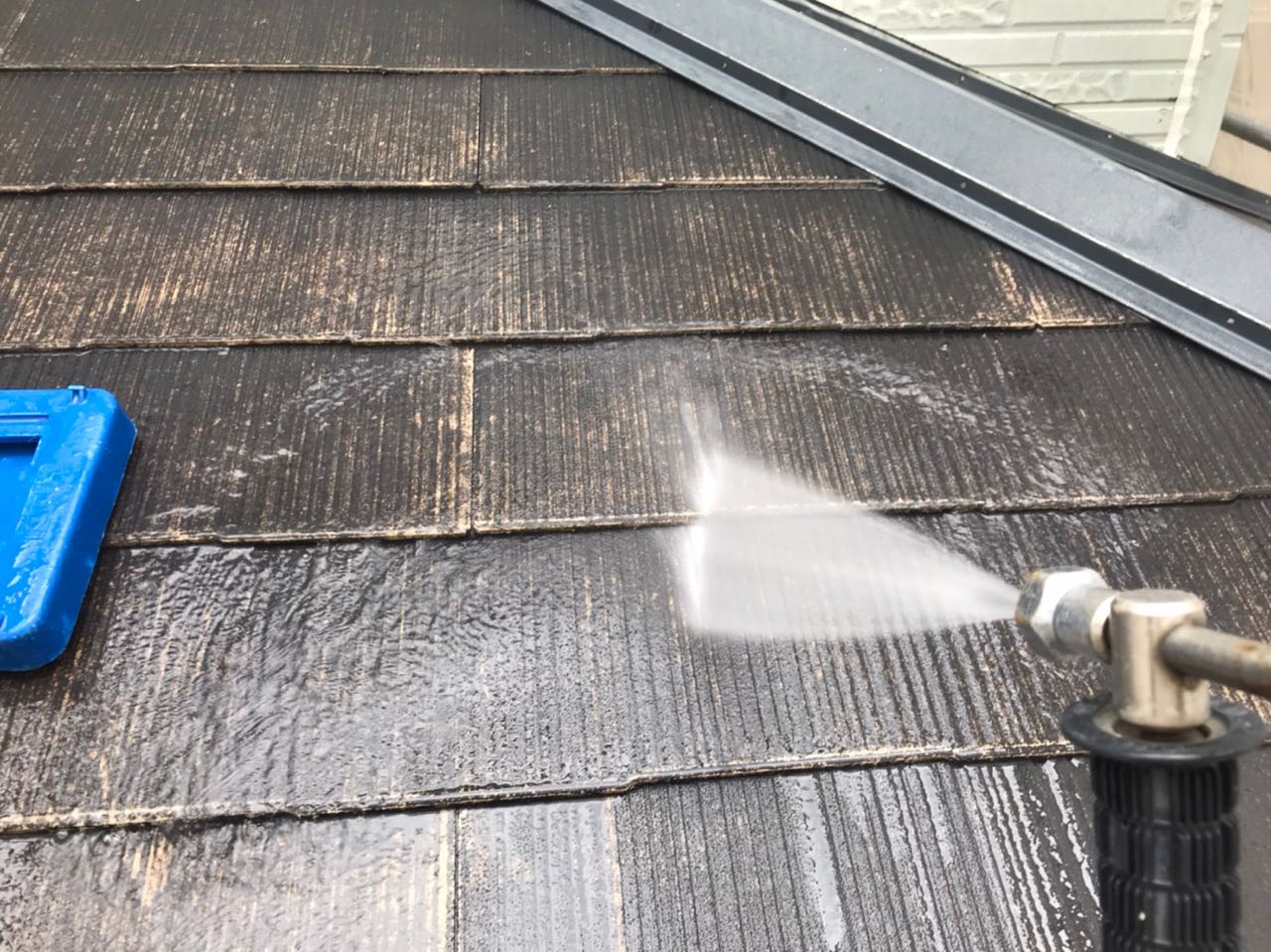 【屋根洗浄】高圧水洗浄