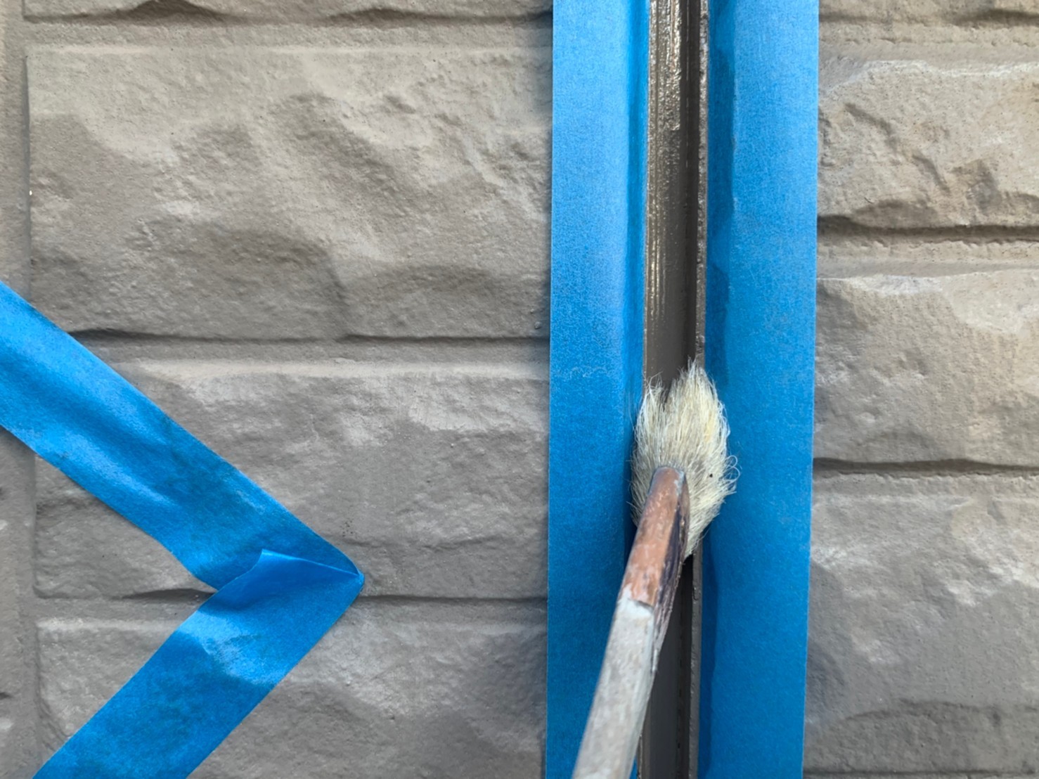 【シーリング工事】プライマー処理