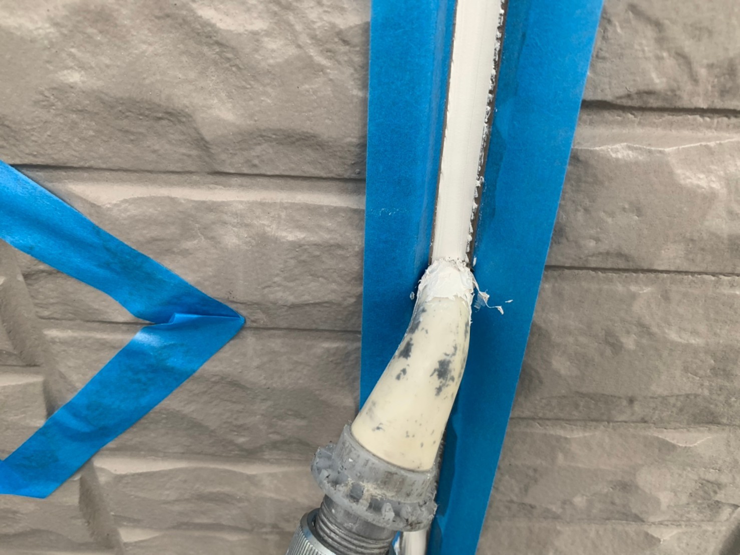 【シーリング工事】コーキング充填