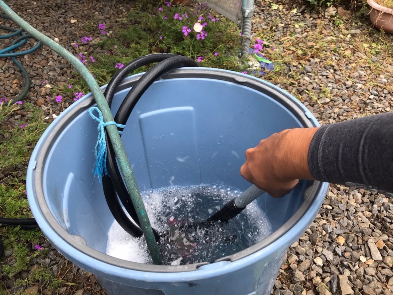 【バイオ洗剤準備】洗浄液攪拌