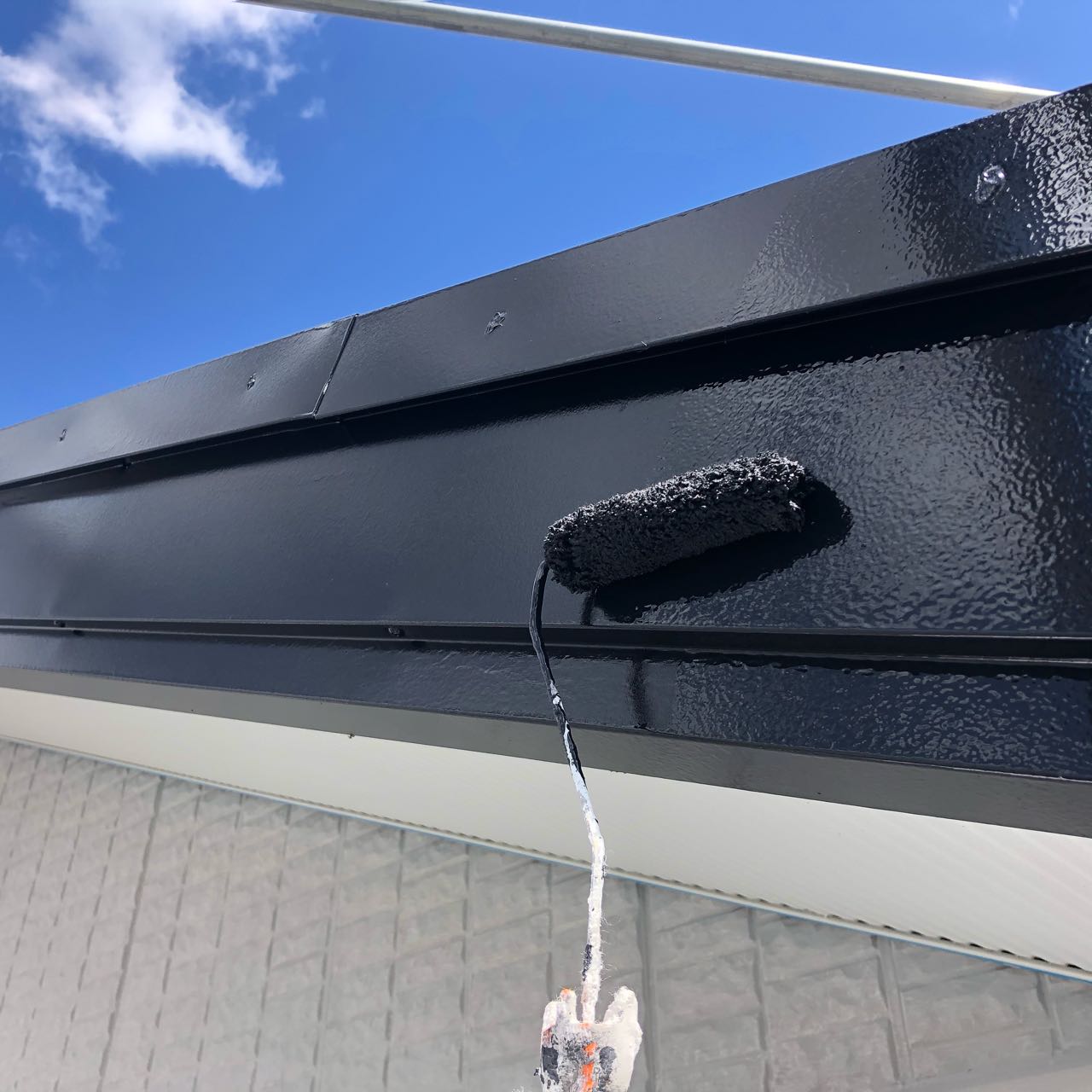 【破風・鼻隠し塗装】上塗り