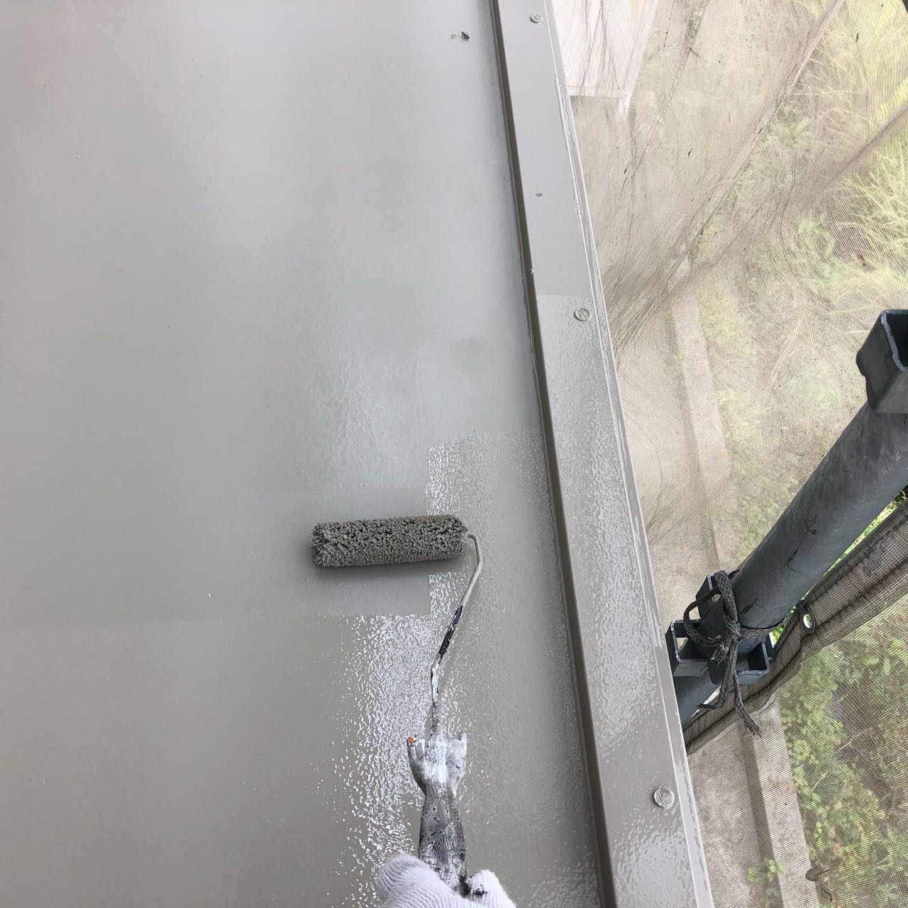 【庇塗装】上塗り