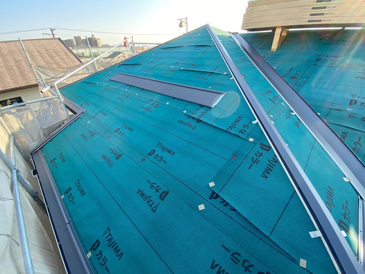 【屋根板金工事】屋根本体施工1