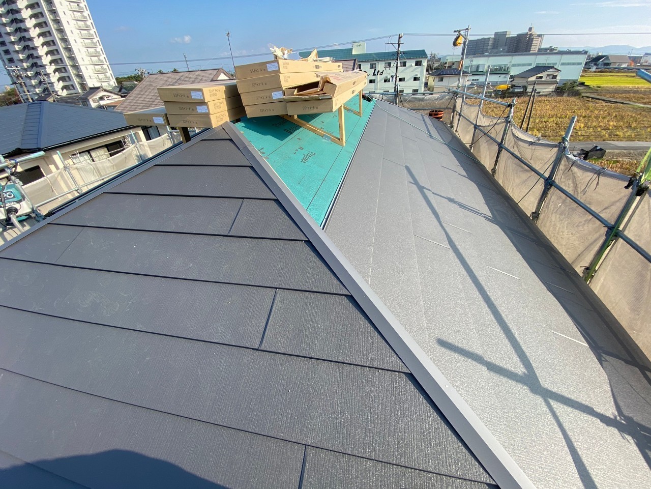 【屋根板金工事】屋根本体施工2