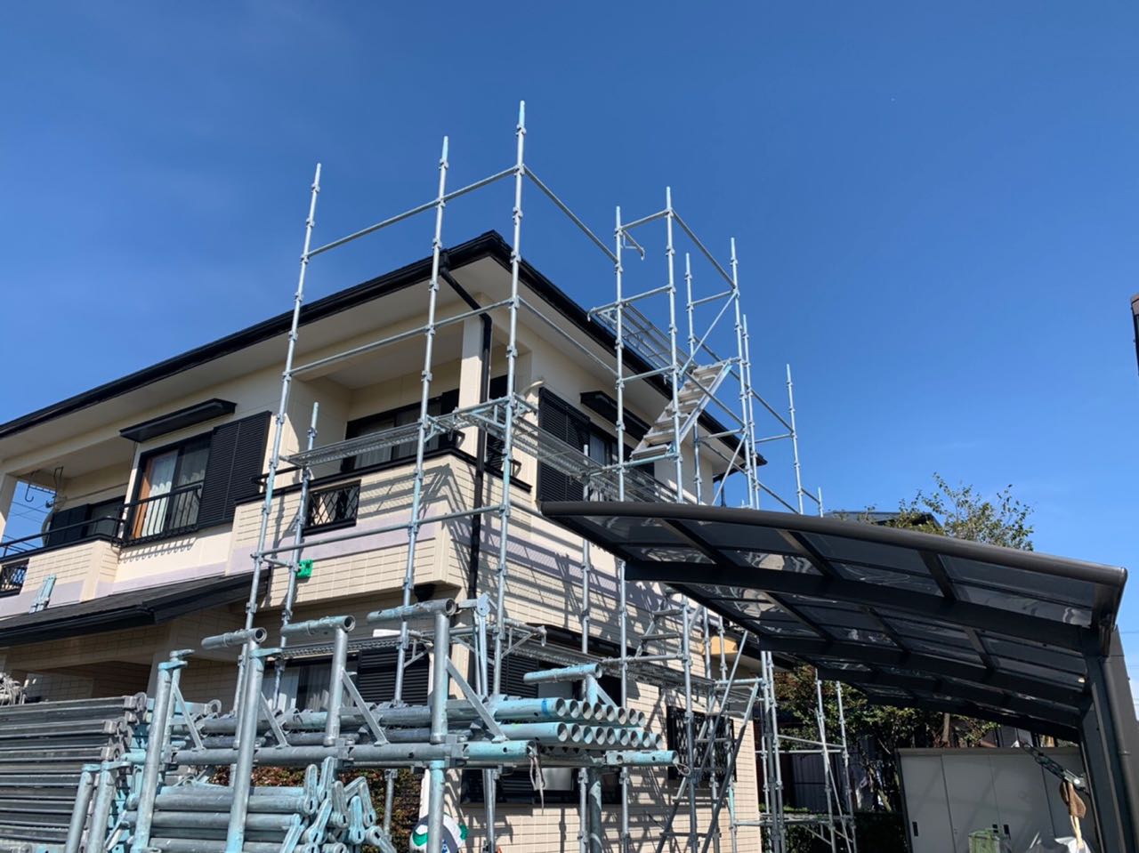 【足場設置工事】設置中