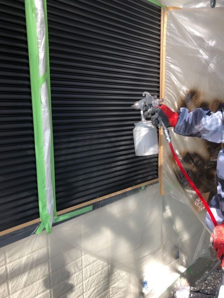 【雨戸塗装】上塗り