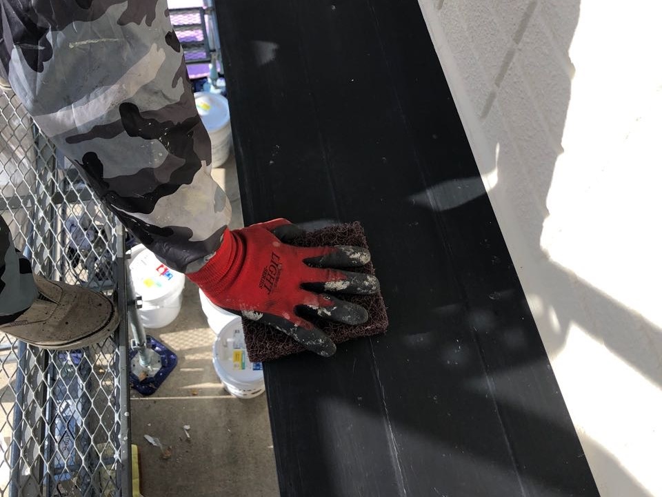 【庇塗装】ケレン作業