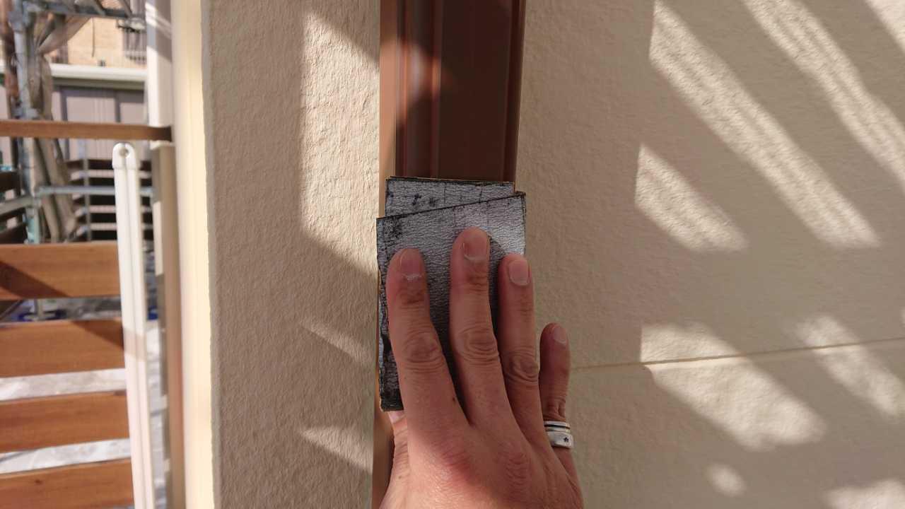 【雨樋塗装】ケレン作業