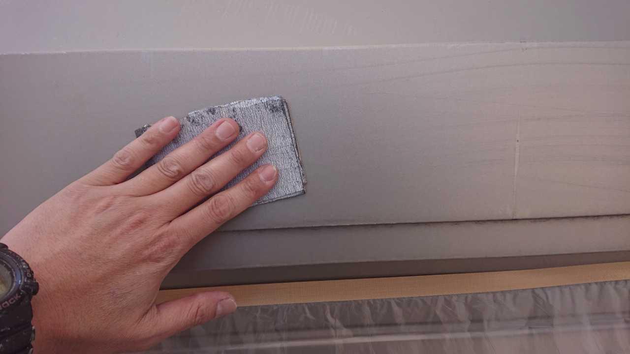 【シャッターボックス塗装】ケレン作業