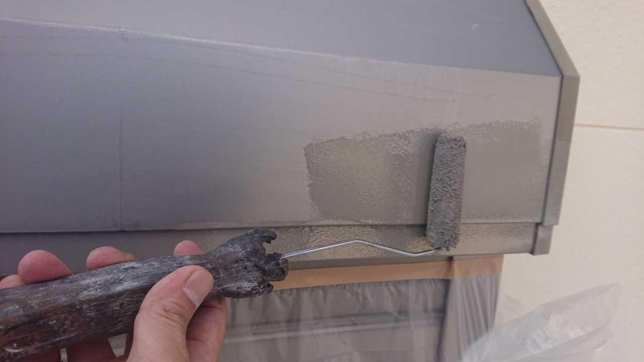 【シャッターボックス塗装】下塗り