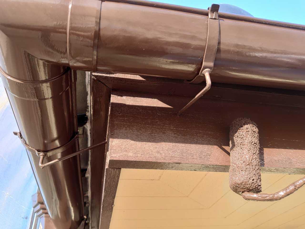 【破風・鼻隠し塗装】上塗り