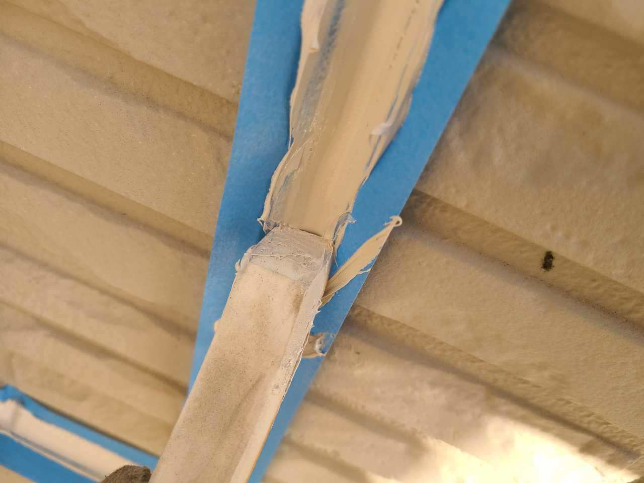 【シーリング工事】ヘラ押さえ