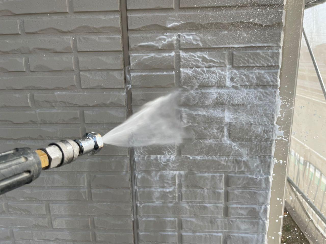 【外壁洗浄】バイオ洗剤塗布