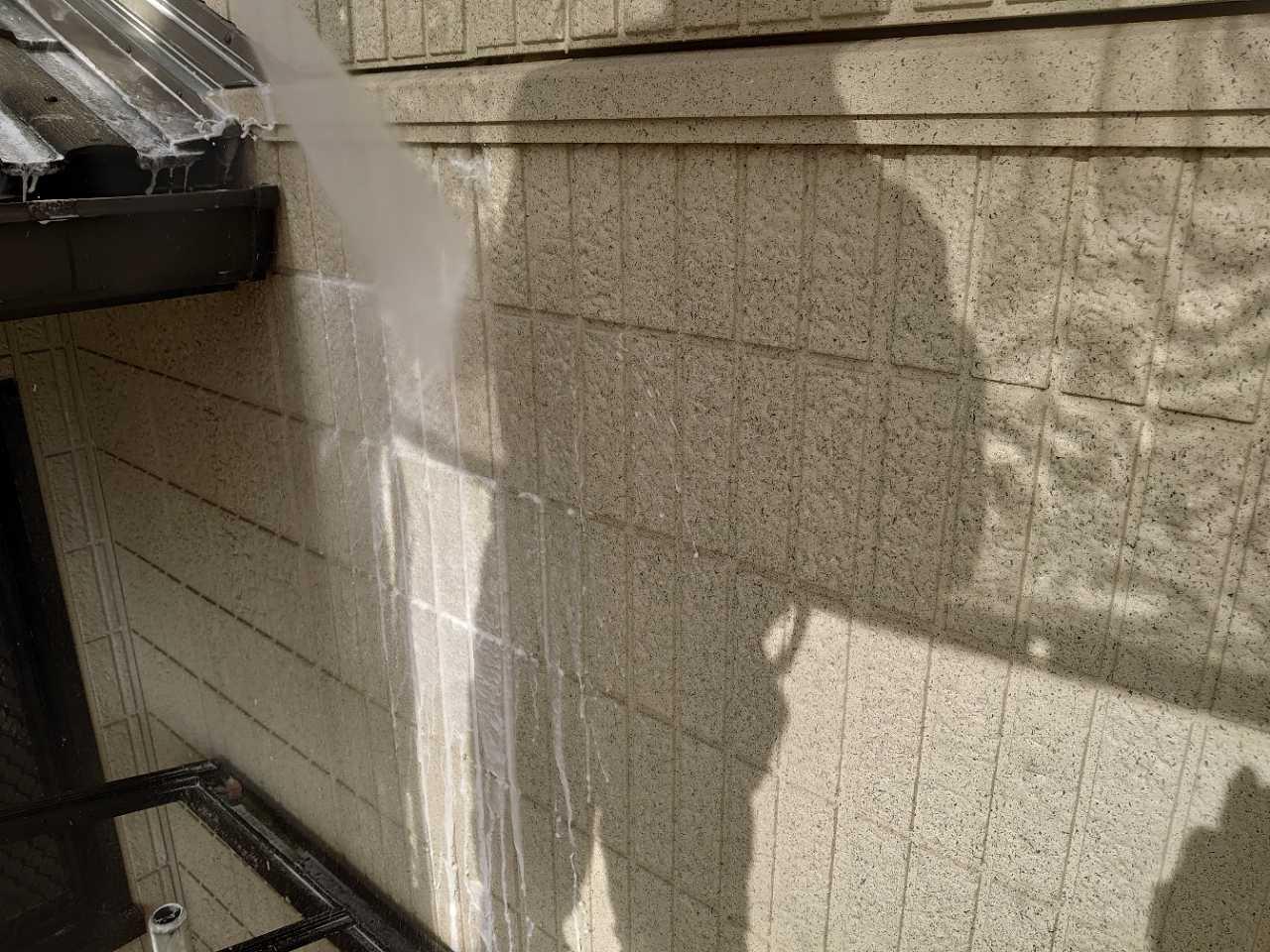 【外壁洗浄】バイオ洗剤塗布