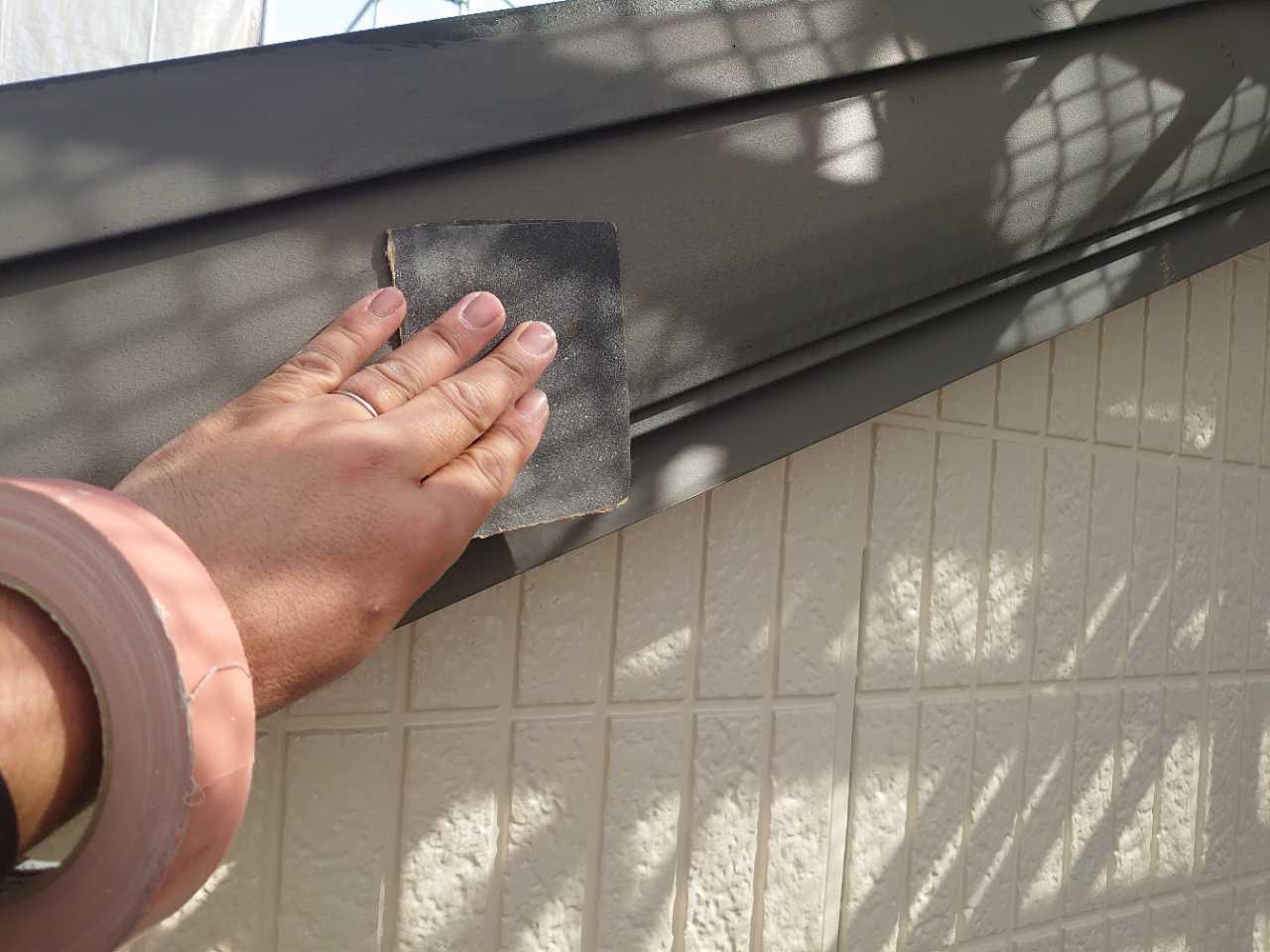 【破風・鼻隠し塗装】ケレン作業