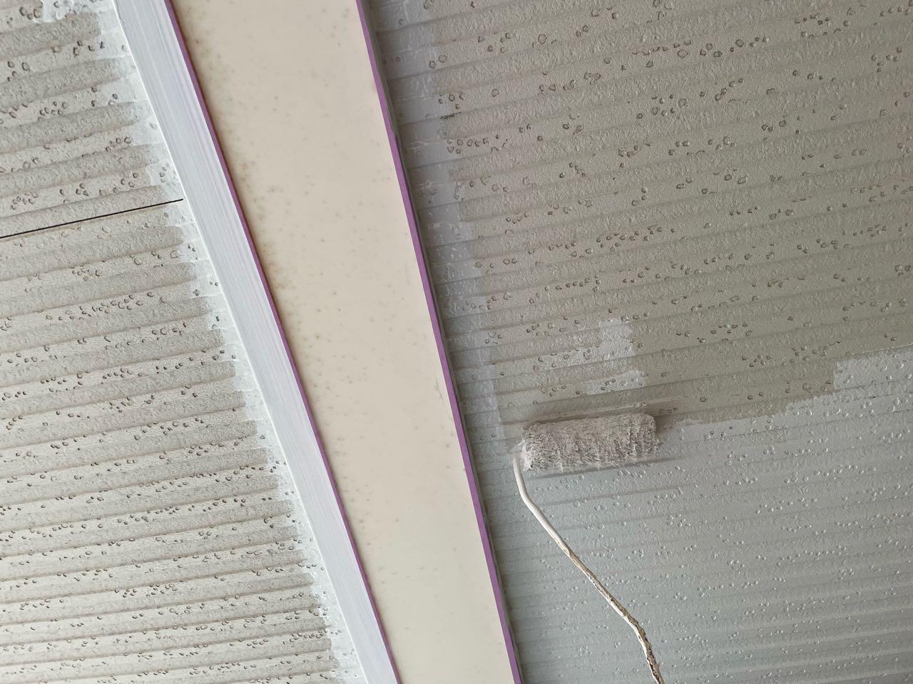 【軒天塗装】下塗り