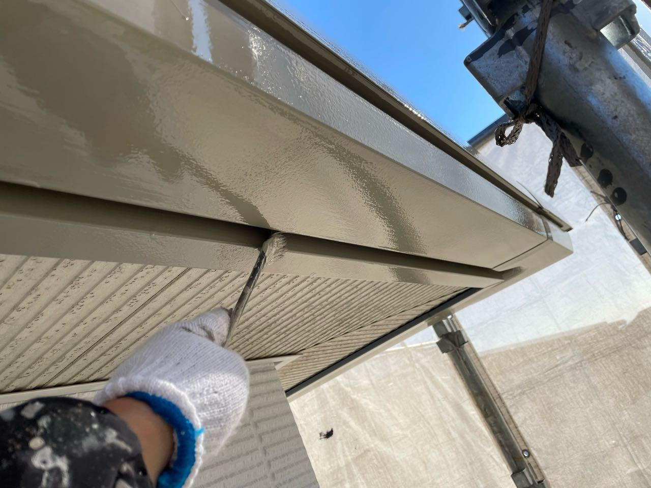 【破風・鼻隠し塗装】上塗り