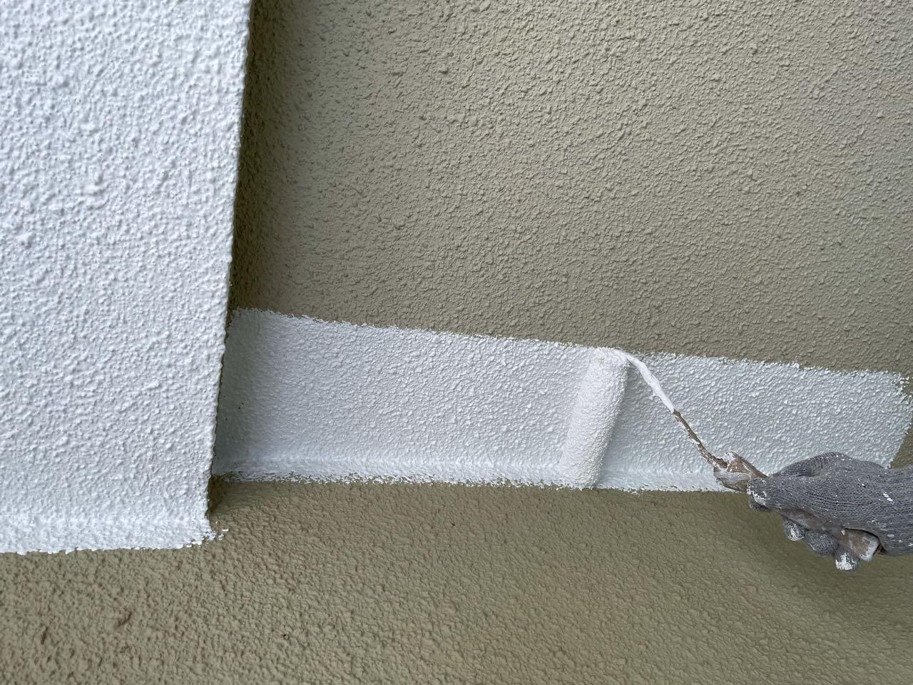 【軒天塗装】下塗り