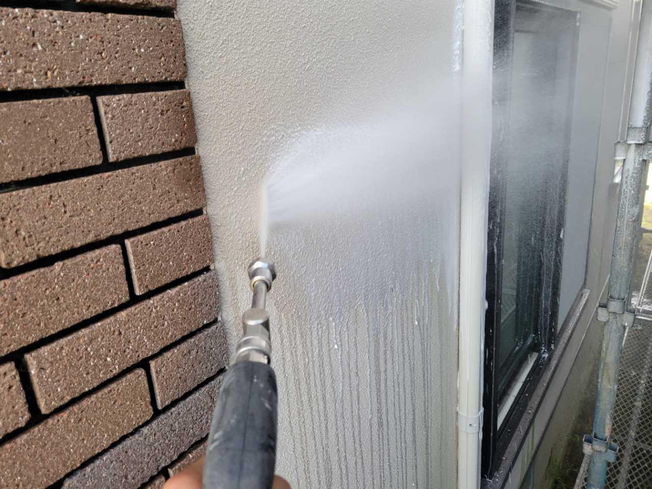 【外壁洗浄】バイオ洗剤塗布
