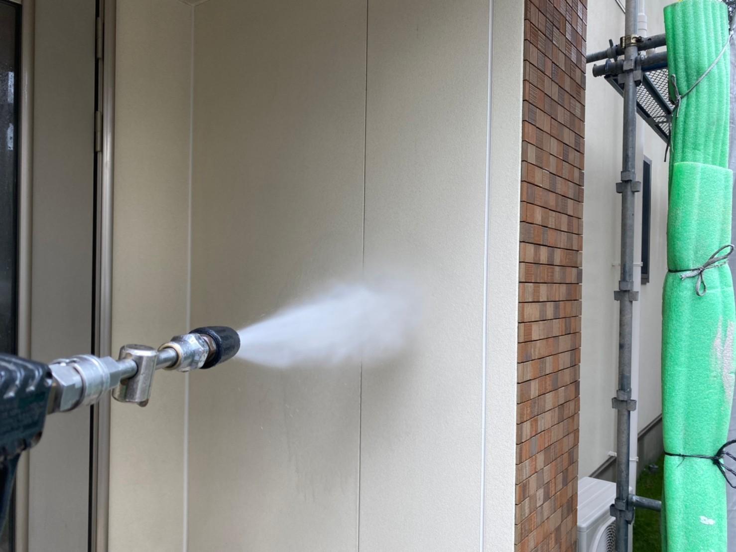 【外壁洗浄】バイオ洗剤塗布