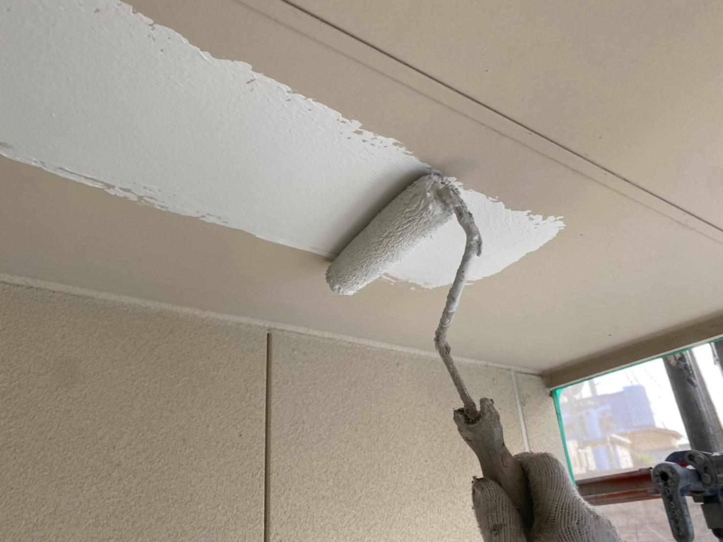 【軒天塗装】下塗り