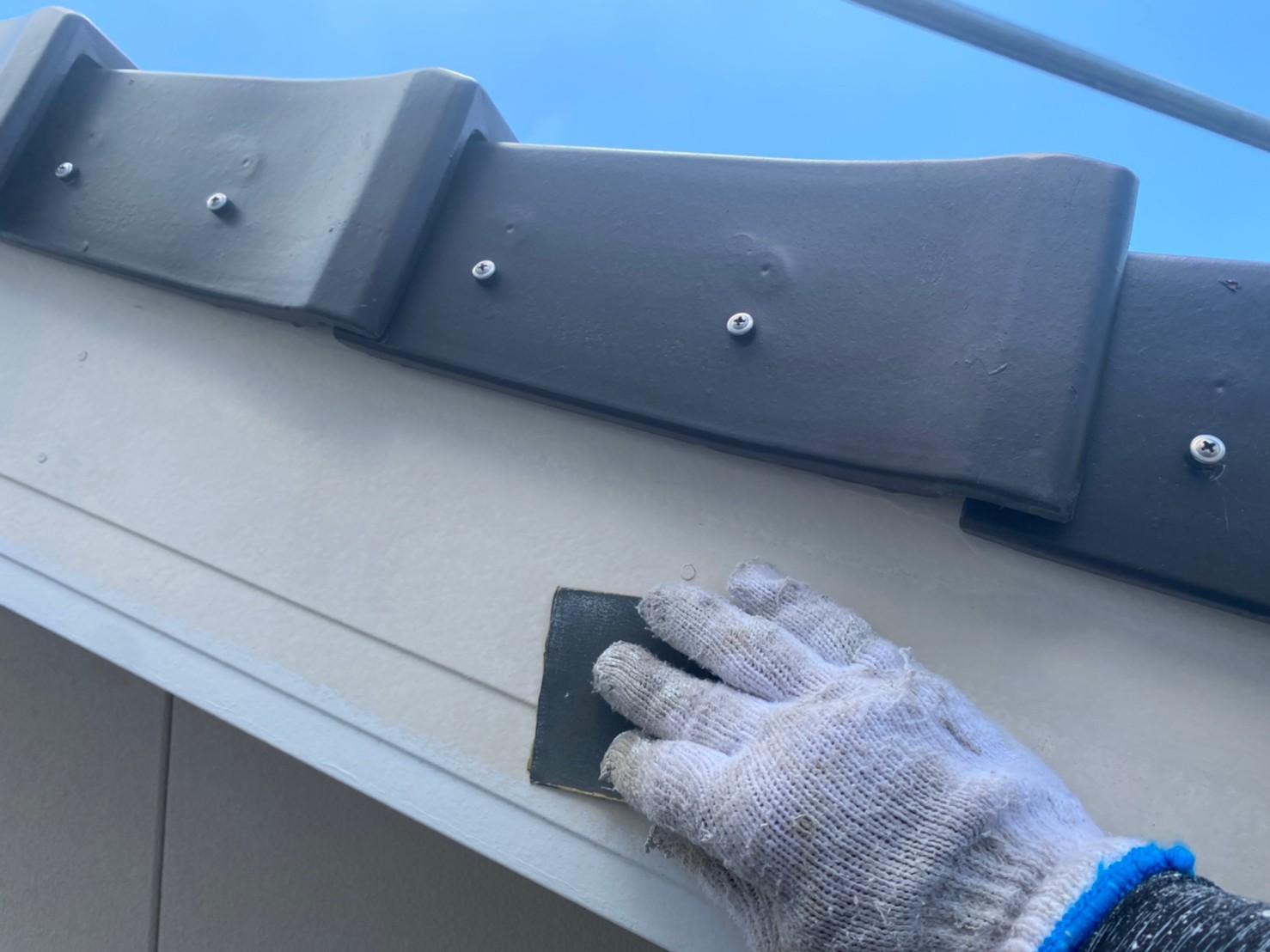 【破風・鼻隠し塗装】ケレン作業